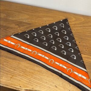 French Horn and Equestrian scarf, shall, handkerchief